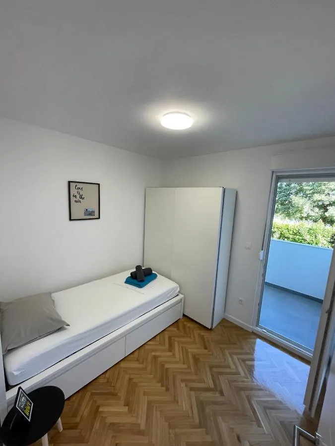 Owl Apartment Split 0*,  Croatia